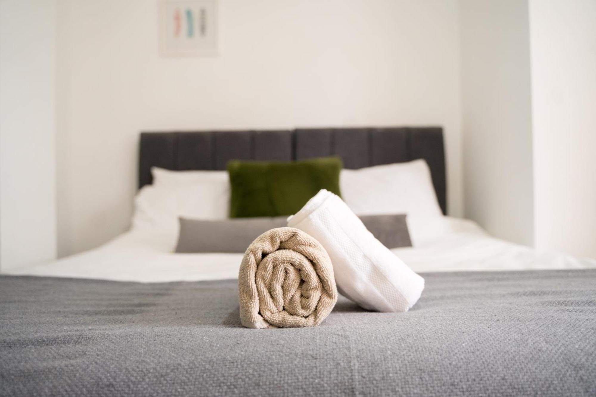 The Kensington Apartment, Free Carpark, Ideal Location For Exploring & Nearby Places, Easy Access To Ring Road Mini Plant, Universities & Science Parks Apartamento